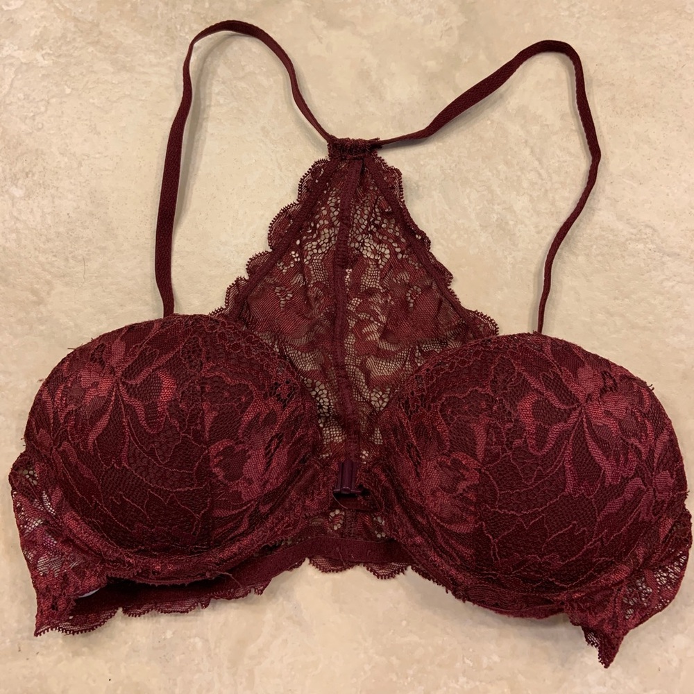 Victoria’s Secret Maroon Front Clasp Bra